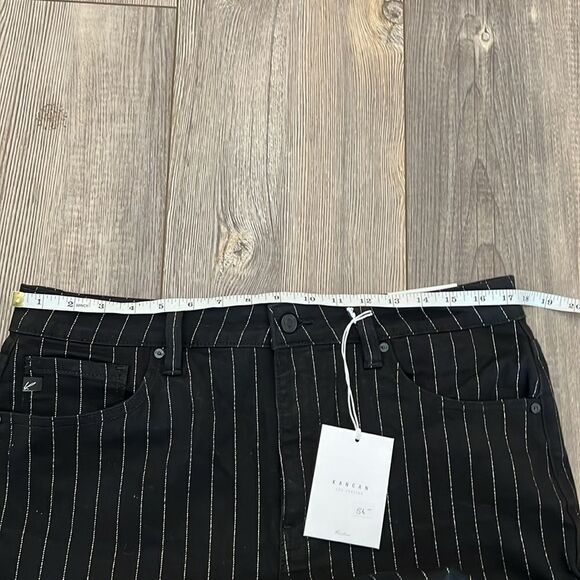 Kancan Black Striped Cropped Pants - Picture 6 of 10